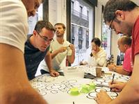 Nên quảng cáo facebook hay google cho lĩnh vực nha khoa?