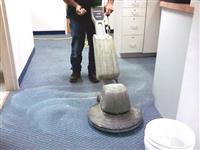 Có nên thường xuyên giặt thảm văn phòng?