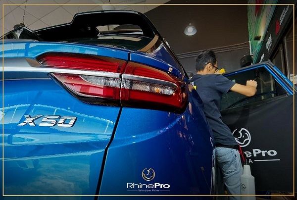 Lưu ý khi lựa chọn địa chỉ dán kính chống nắng ô tô