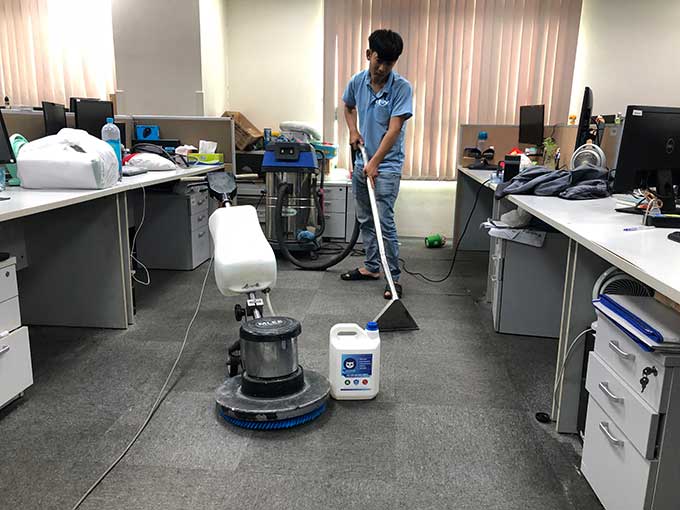 Bao lâu bạn nên giặt thảm văn phòng một lần?