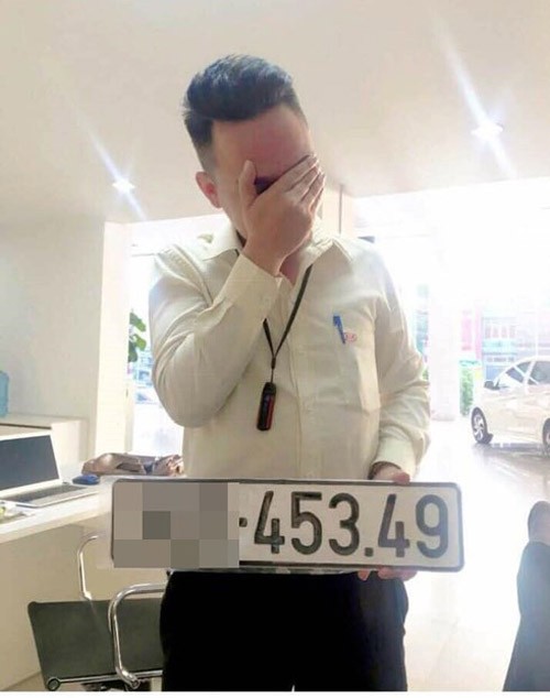 Biển số xe chết người