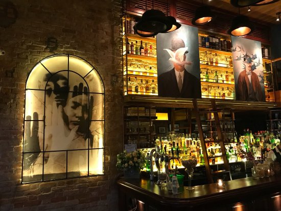 Quán pub tại Hà Nội 'cực chill'