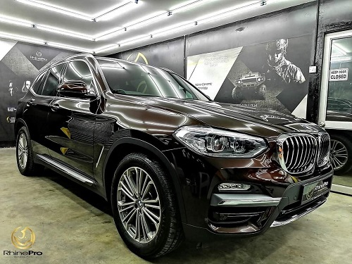 Dán kính chống nắng ô tô ở đâu uy tín?