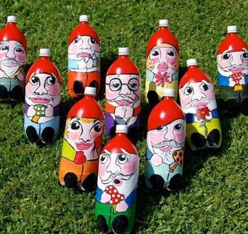 Tái chế chai nhựa thành đồ chơi
