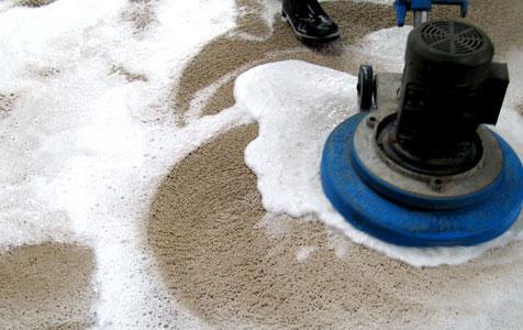 Cách giặt thảm văn phòng phổ biến