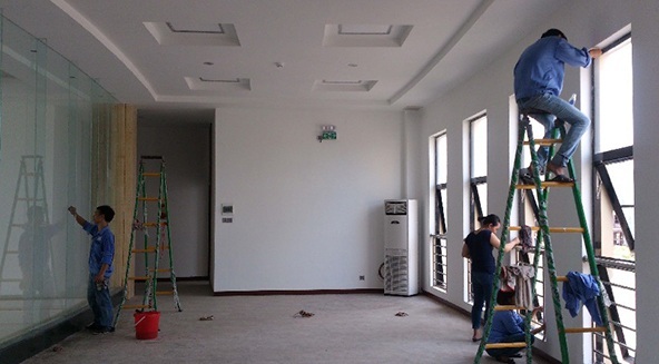 giá vệ sinh công nghiệp sau xây dựng