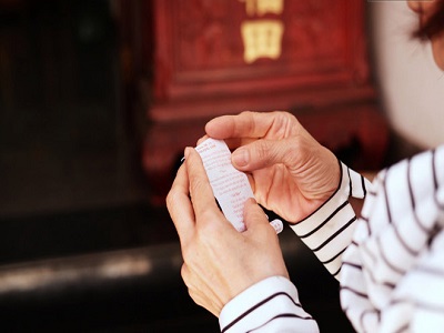 Xin xăm quan âm bồ tát linh quẻ hỏi việc